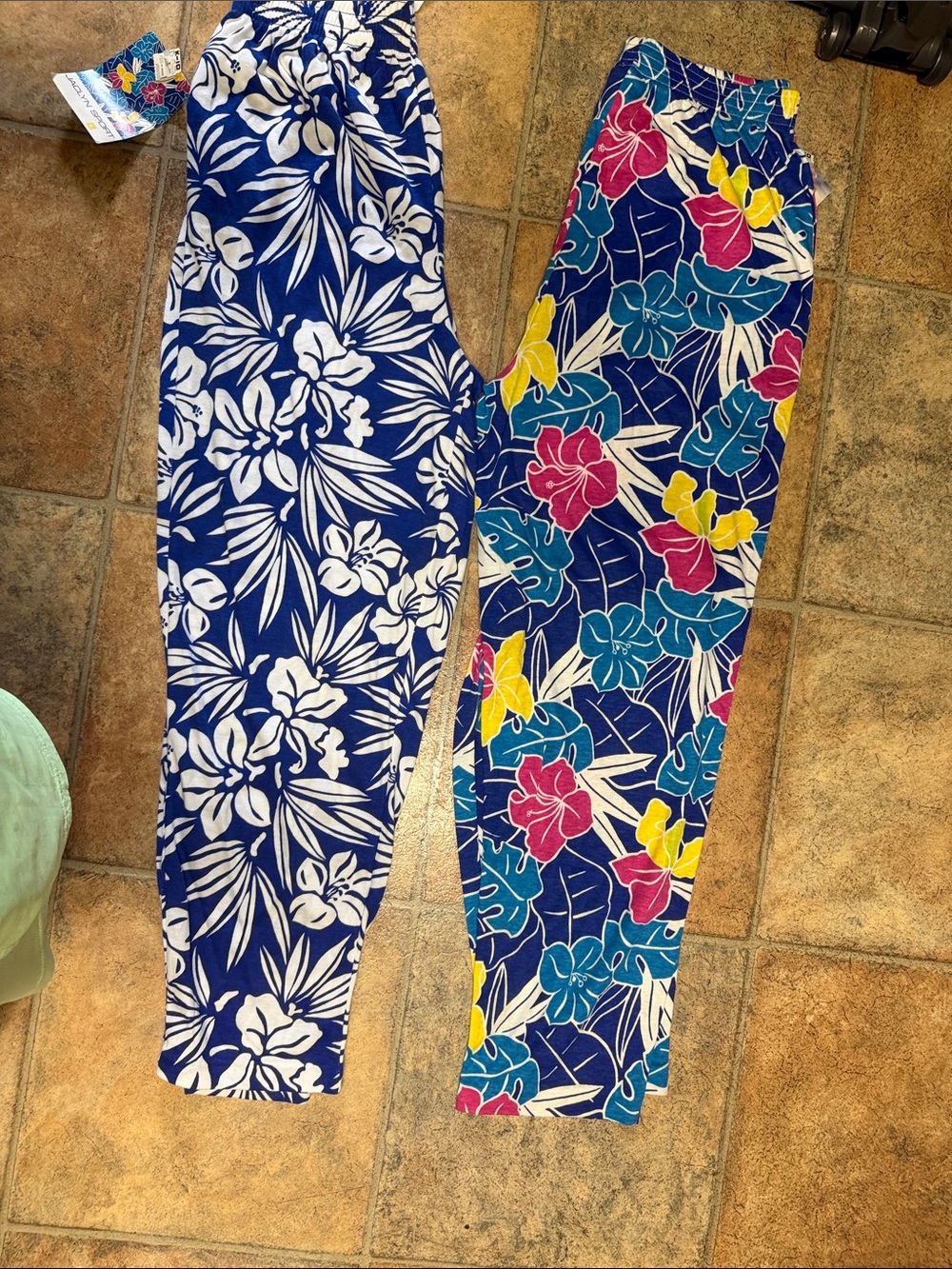 Jaclyn sport Lounge Pants - Blue/white & Multicolor floral